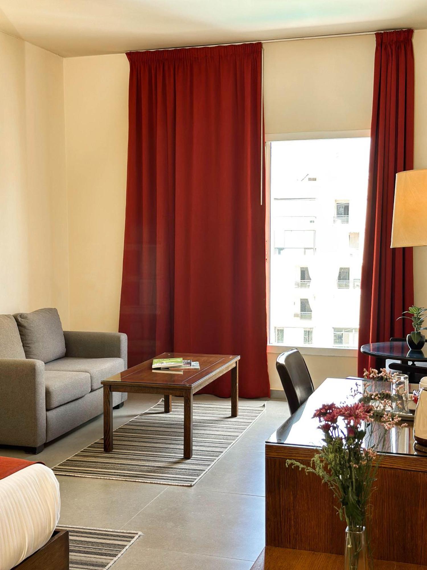 Cosmopolitan Hotel Beirut Exterior photo