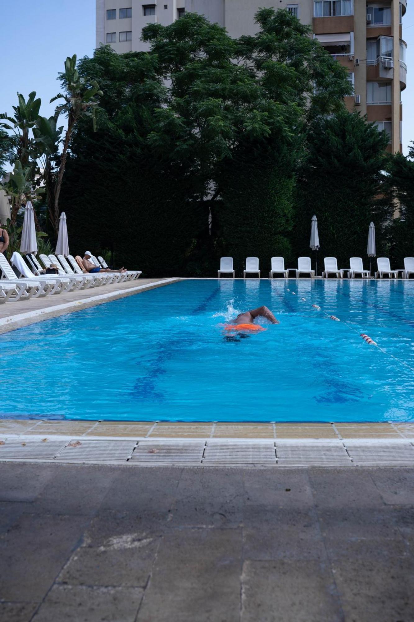 Cosmopolitan Hotel Beirut Exterior photo